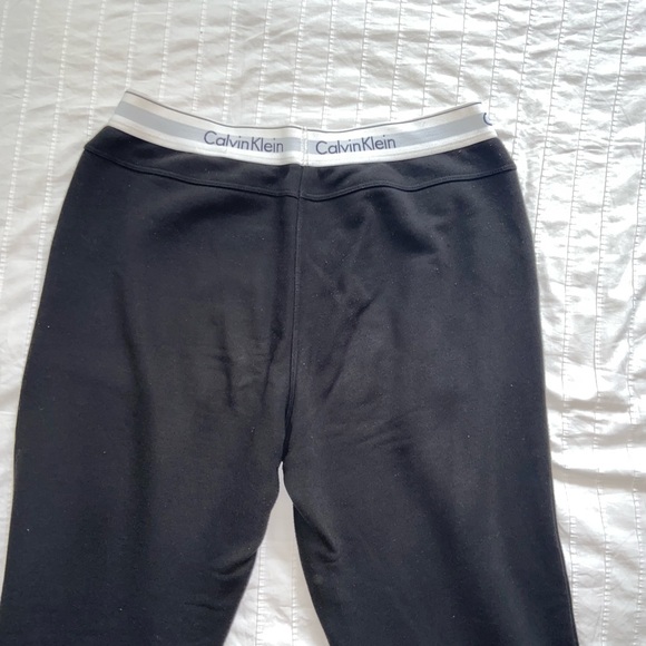 Black Calvin Klein joggers - Picture 7 of 7
